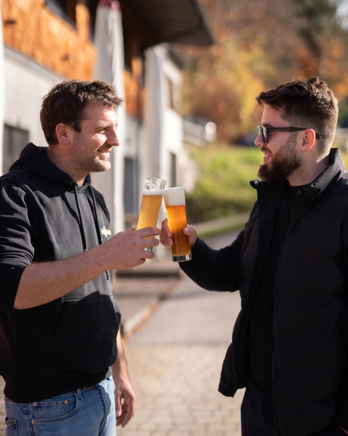 Anstoßen bei der Biertour